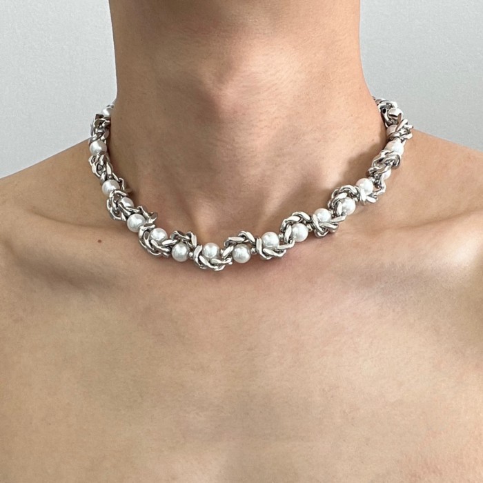 Cuban Chain Winding Pearl Necklace Niche High-End Design Hip-Hop Clavicle Chain ผู้ชายผู้หญิงสร้อยคอไม่จางหาย