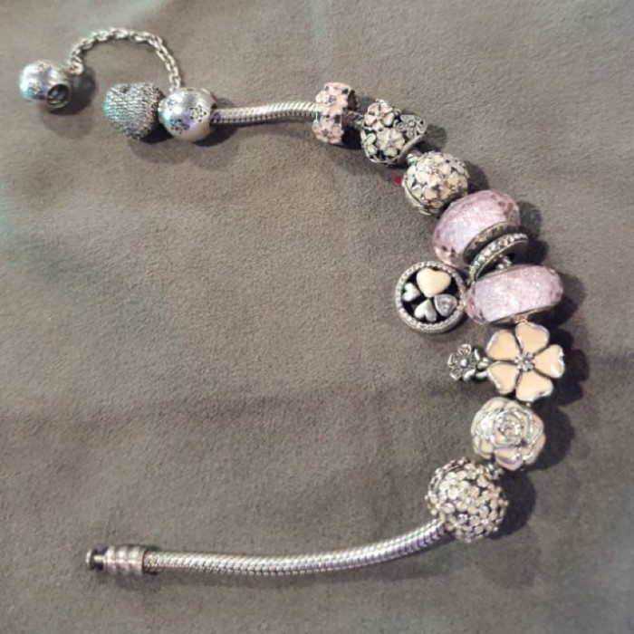สร้อยคอมือ Pandora แท้ทุกชิ้น  ซื้อจาก shop ไทย