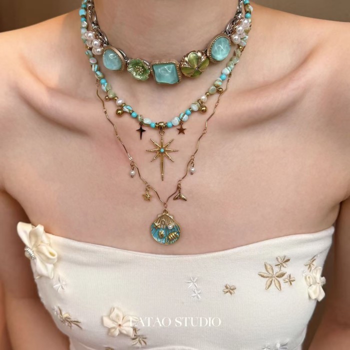 คลังสินค้าพร้อม~{ Iris} Blue Gold Shell Star Beaded Necklace Women Stacked Niche Fashion Vacation Ho