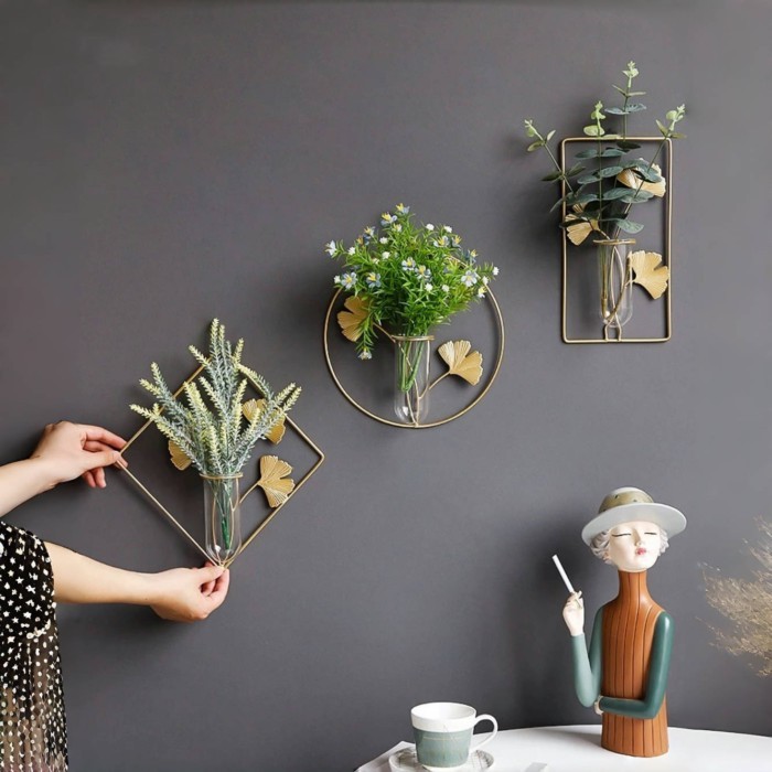 Nordic Light Luxury Creative Wall-Mounted Hydroponic แจกัน Influencer โมเดิร์นห้องนั่งเล่นตกแต่ง Perforated-Free Wall Premium Wall ตกแต่ง