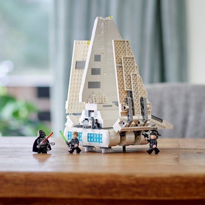 เข้ากันได้กับ Star Wars Homeworld One Star Cruiser ห่านขาว