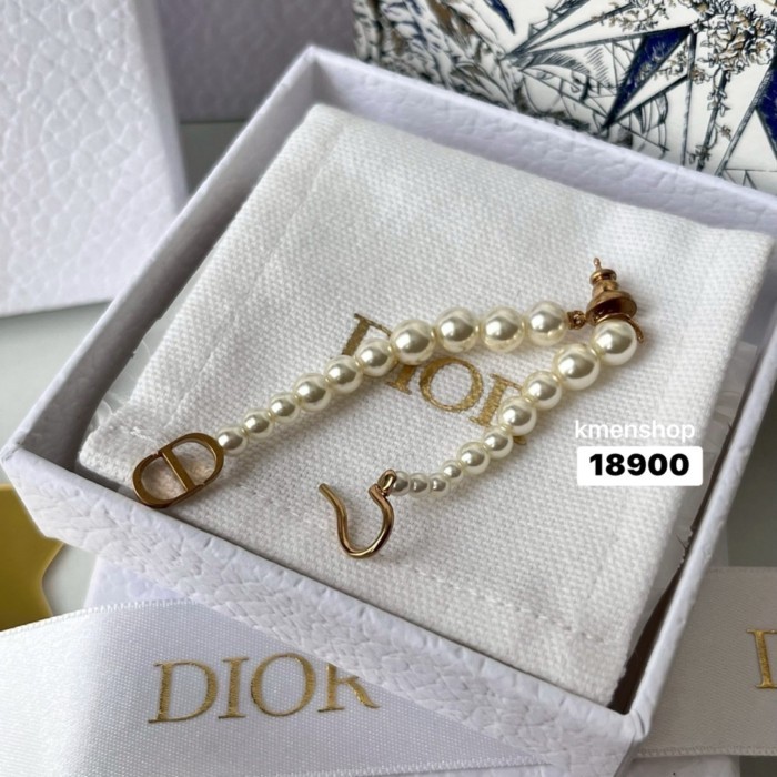 New ต่างหู  Dior พร้อมส่ง