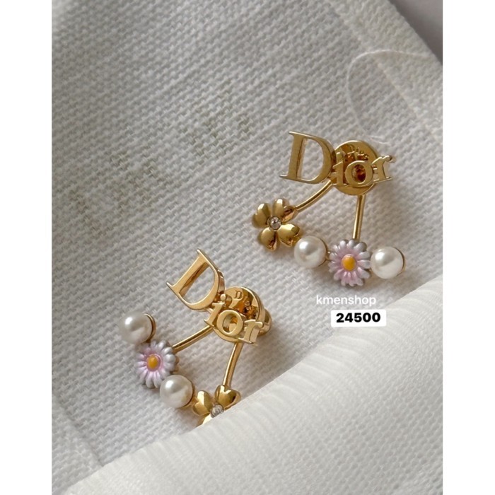 New ต่างหู  Dior  พร้อมส่ง