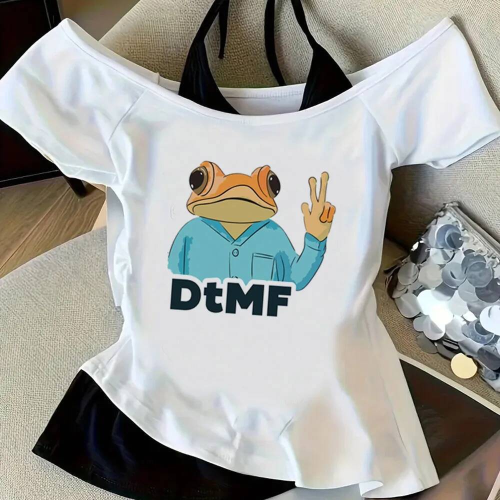 Bad Bunny crop top shoujo Dollette emo 2000s แฟชั่นเกาหลีเสื้อยืดกราฟิก kawaii ทางเลือก 2000s แฟชั่น
