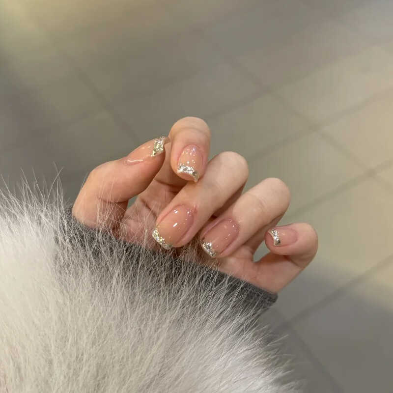 Handmade เล็บที่ถอดออกได้ยาวนานสวมใส่เล็บปลอมสติกเกอร์ Simple Strobe Shining High-End French Silver 