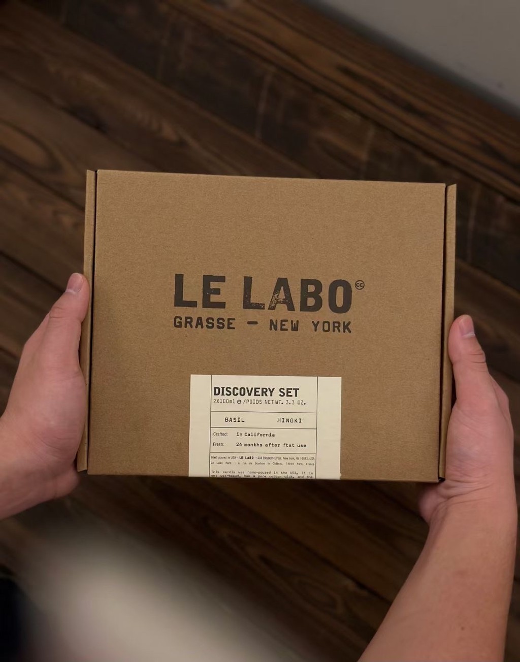 กระเป๋ากิ๊ฟใหม่✔Lab Hand Cream ชุดสองชิ้นอย่างเป็นทางการ!บรรจุ 100มล. x 2.กลิ่นโหระพา ไซเปรส 7aa 6be