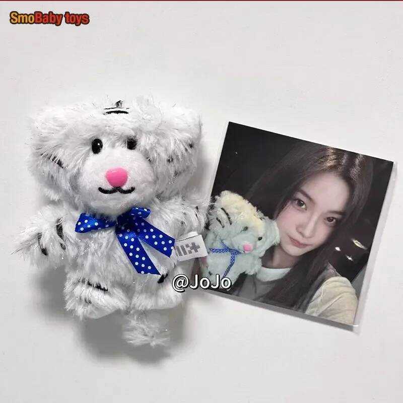 C KPOP ILLIT Plush Doll Keychain Pop-Up Store Doll Pendant YUNAH MINJU WONHEE IROHA MOKA Fans Colle