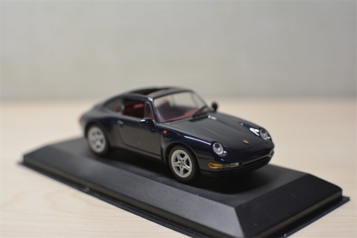 Mini Cut Minichamps 1: 43 Porsche Porsche 911 (993) Targa Black Ready Stock