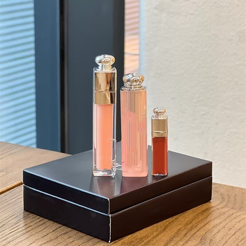 รุ่นใหม่ของ Dijia จี้เยลลี่ลิปกลอสลิปเคลือบให้ความชุ่มชื้นริมฝีปาก 10ml