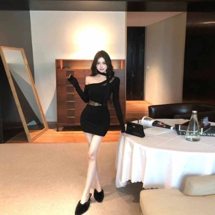 ชุดแซกซี่แขนยาว slim-fit ออกแบบเพื่อดูโดดเด่นและเน้นสรีระสะโพก