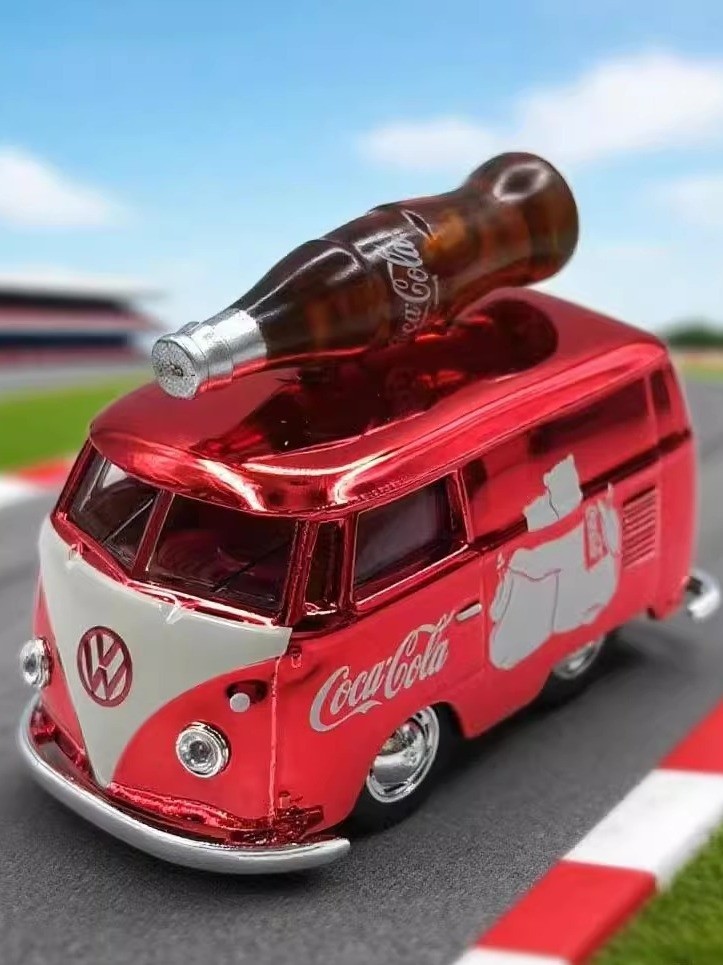 1: 64 Coca-Cola Volkswagen Retro Limited Edition Polar Bear Travel Bus จําลองรถรุ่นเครื่องประดับออกจ
