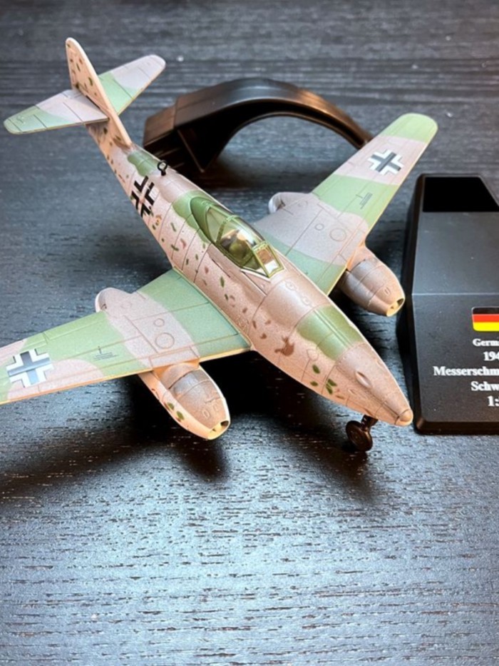 1: 72 Scale Alloy Aircraft Model World War II เครื่องบินที่มีชื่อเสียง German Fighter ME262 Swift Je