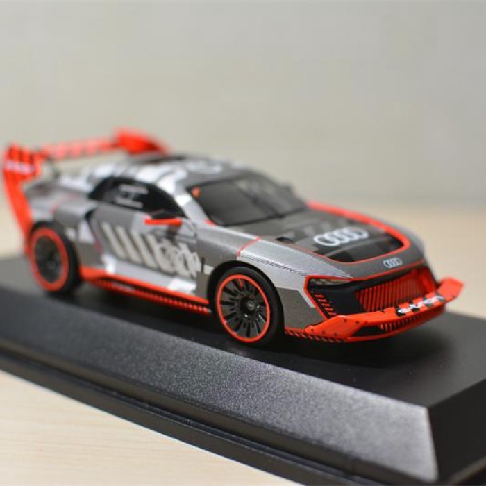 SPARK 1:43 奥迪 Audi Quattro S1 e-Tron Presentation Car 现货
