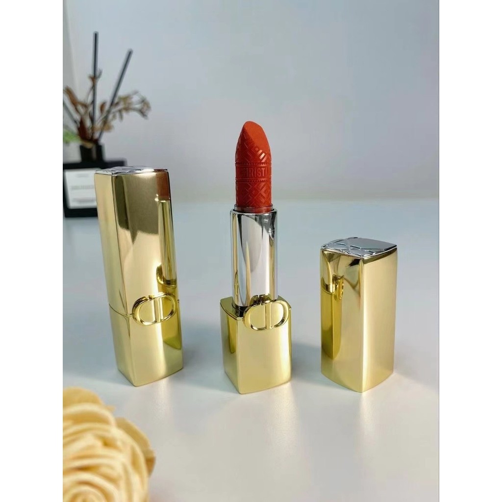 ส่วนลดในเวลาฟาง พิเศษ/40 จับคู่กับมาตรฐานจีนได้✔Golden Tube Lipstick 3.5g สีเบอร์ 100 #, 188 #, 217 