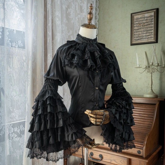 เสื้อแขน Ji ที่งดงาม Dark Night Lolita พร้อมลูกไม้ด้านในเสื้ออุตสาหกรรมหนักสีทึบโลลิต้า