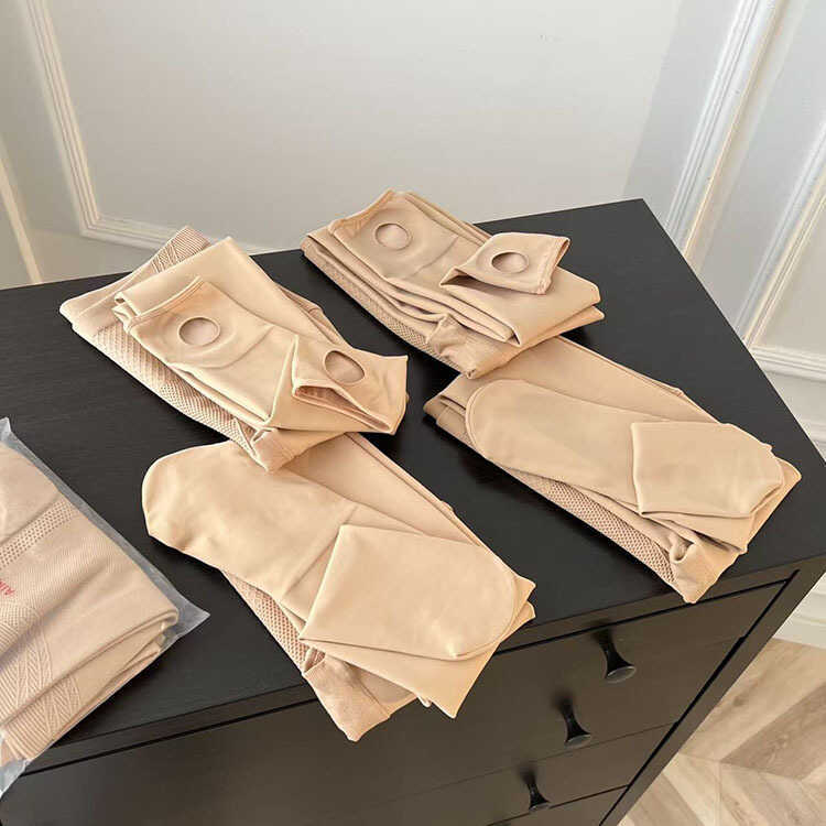 ————————6101524 Love M Fragrance Mask Liquid Foundation Bare Leg Handy Tool