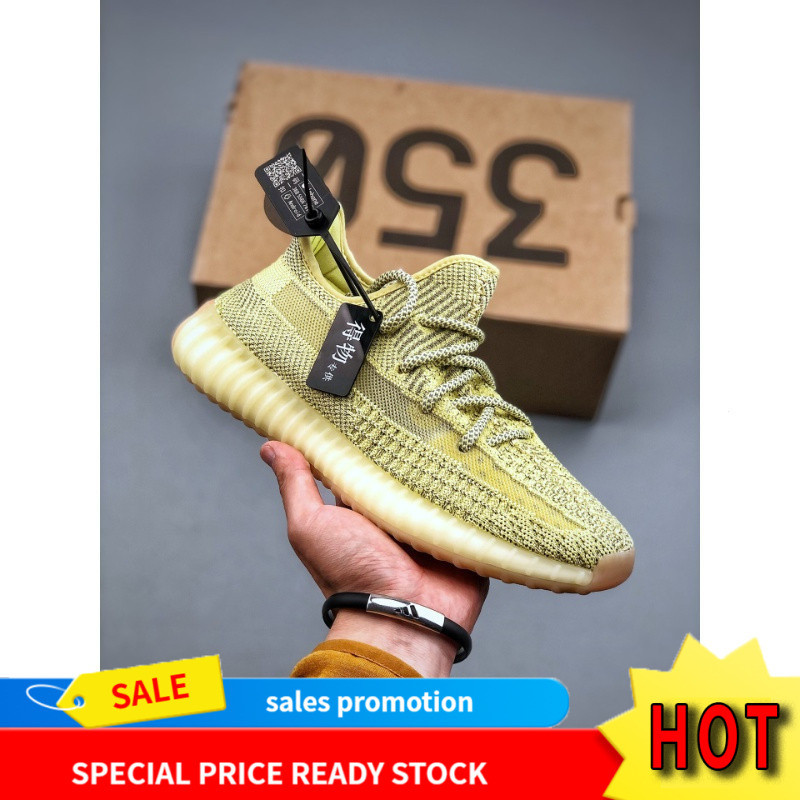 YZ Boost 350 V2 รองเท้าสำหรับทั้งบาสเกตบอลและเทนนิส