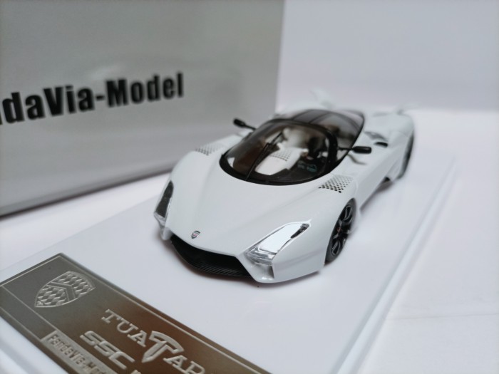 PandaVia 1 43 PandaVia PandaVia Lizard Two-Door Supercar รุ่น SSC Tuatara สีขาว