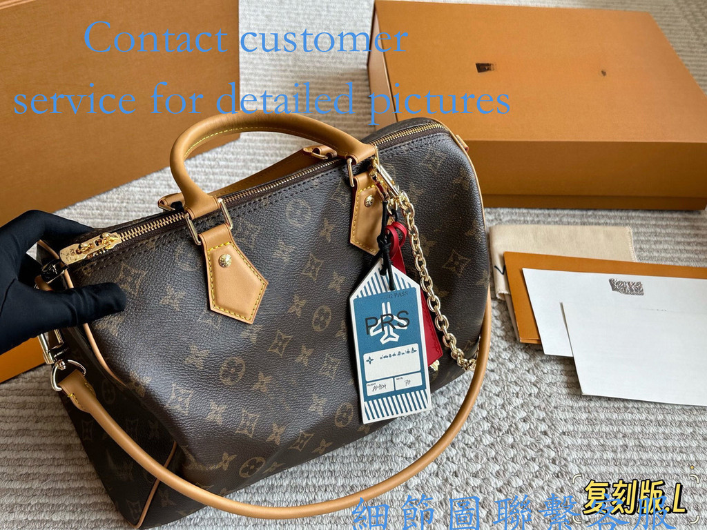 YuYu ของพร้อมส่ง กระเป๋าหมอนแฟชั่น แบบถือและสะพาย ขนาด 30 ซม. ในกล่อง