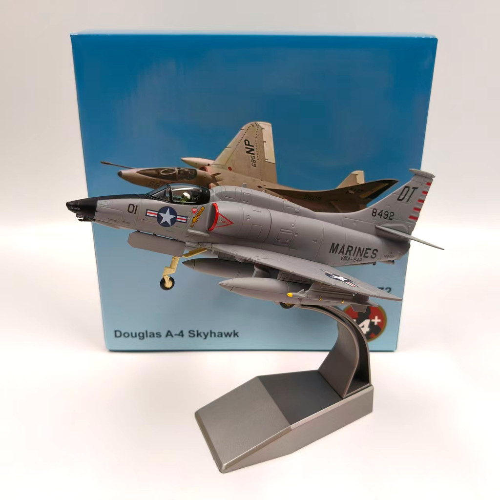 1/72 US Marine Corps A-4 Skyhawk เครื่องบินโจมตี A4 Fighter รุ่นทหารจําลองเครื่องประดับ