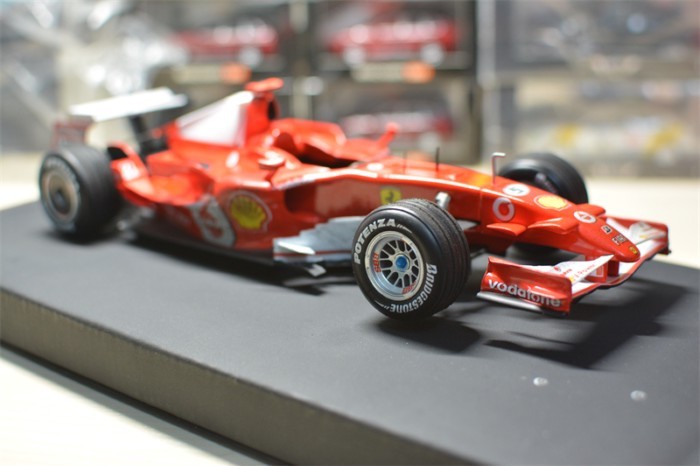 Hot Wheels Hot Wheels 1: 18 Ferrari Ferrari 248 F1 GP Schumahe คลังสินค้าพร้อม