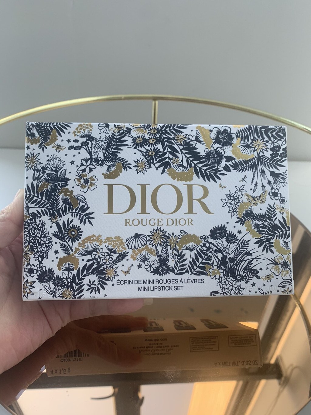 ส่วนลดในเวลาจํากัด แฟชั่น 专柜品/60 蓝金口红小四件套!1.5g4配礼袋内片999丝绒-840丝绒-720丝绒-772ดัมเบล 7c0