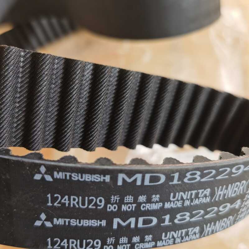 สายพาน Mitsubishi Cheetah V31V32 Engine Timing 4G64 MD182249