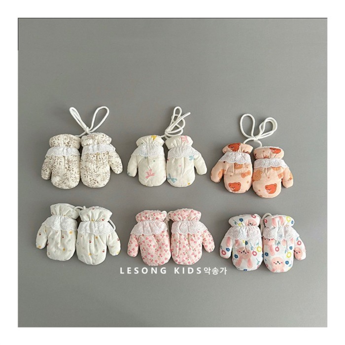 ถุงมือเด็กดีไซน์เกาหลี พร้อมเชือกคล้องคอและซับขนแกะ เพื่อความอบอุ่นในฤดูหนาว