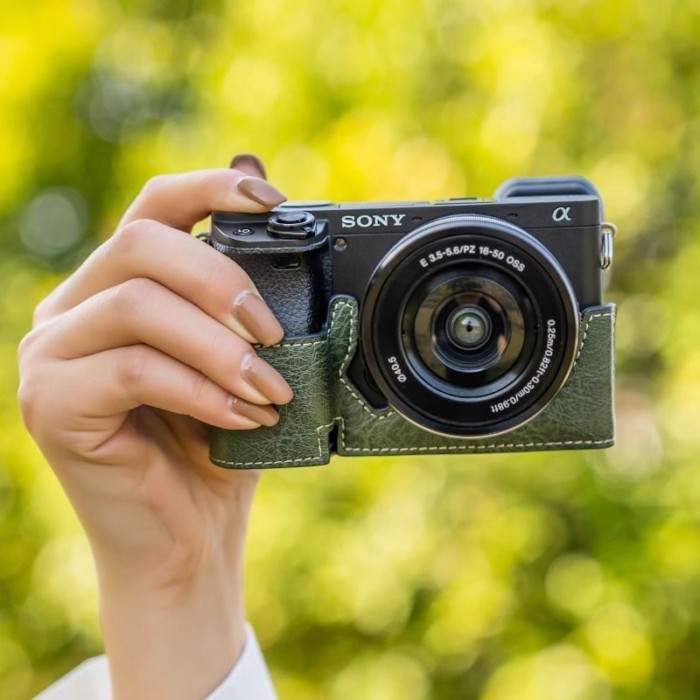 Sony A6000 กล้องป้องกันกรณี A6400 กระเป๋ากล้อง A6300 ครึ่งกระเป๋าฐาน A6000 อุปกรณ์เสริม Cross-body ส