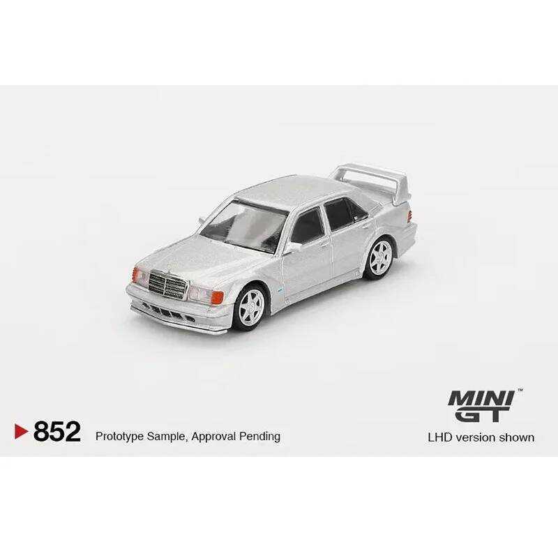 C Presale MINIGT 852 1:64 10E 2.5-16 Evolution II Silver Diecast Diorama Model Collection Miniature