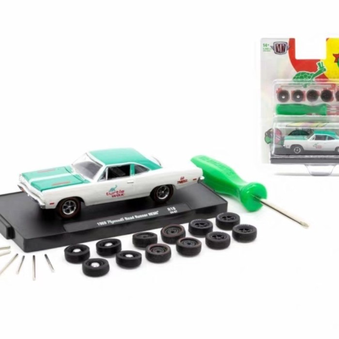 M2 1/64 1969 Plymouth Road Runner HEMI โมเดลรถอัลลอย