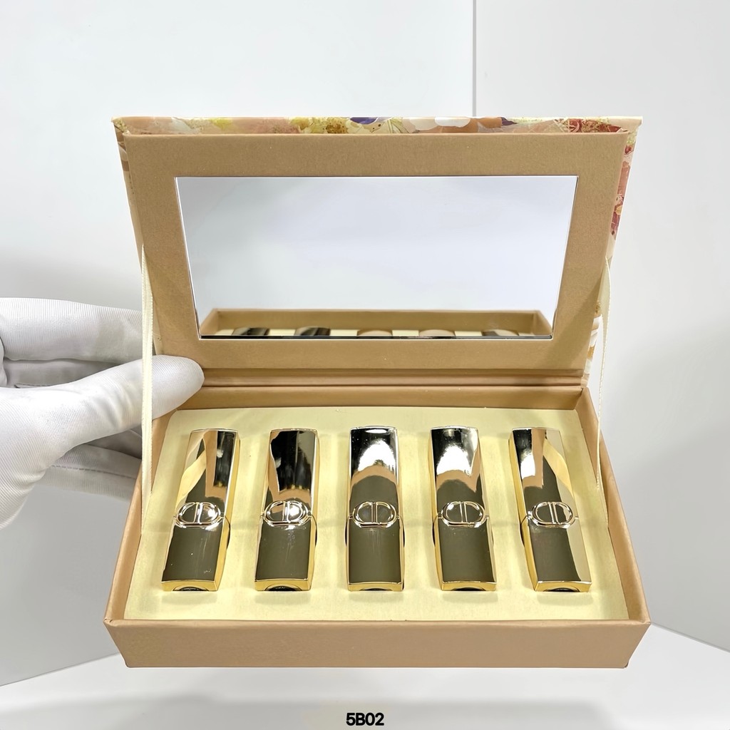 ส่วนลดใน Straw Time C Factory Special/80 Golden Snake Langjun Golden Tube Lipstick ตัวอย่างชุดห้าชิ้