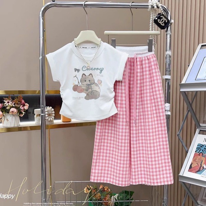 Akaki🌼 สาวลายสก๊อตกางเกงขากว้างฤดูร้อน 2026 เด็กใหม่เสื้อผ้าฤดูร้อนแฟชั่นผู้หญิงเอวเสื้อยืด 2 ชิ้น