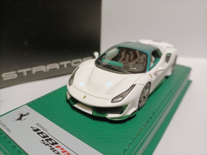AutoStratos 1 43 Ferrari Supercar รุ่น 488 Pista Spider หมวกสีเขียวน้อย