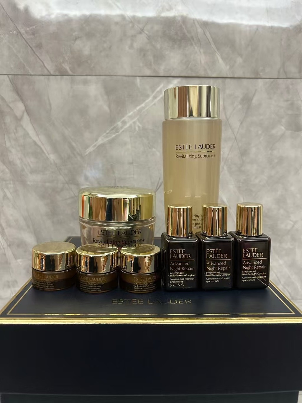 ส่วนลดใน Straw Time เวอร์ชันทันสมัย Charge/230 รุ่น Mingtong Estee Lauder Zhiyan 6+2 ชุดรุ่น Mington