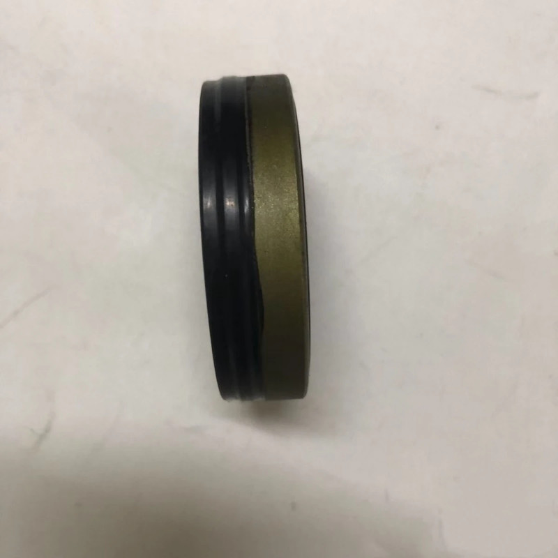 MR470930 Rear Axle Shaft Oil Seal For Pajero IO H77W H76W H65 H67W