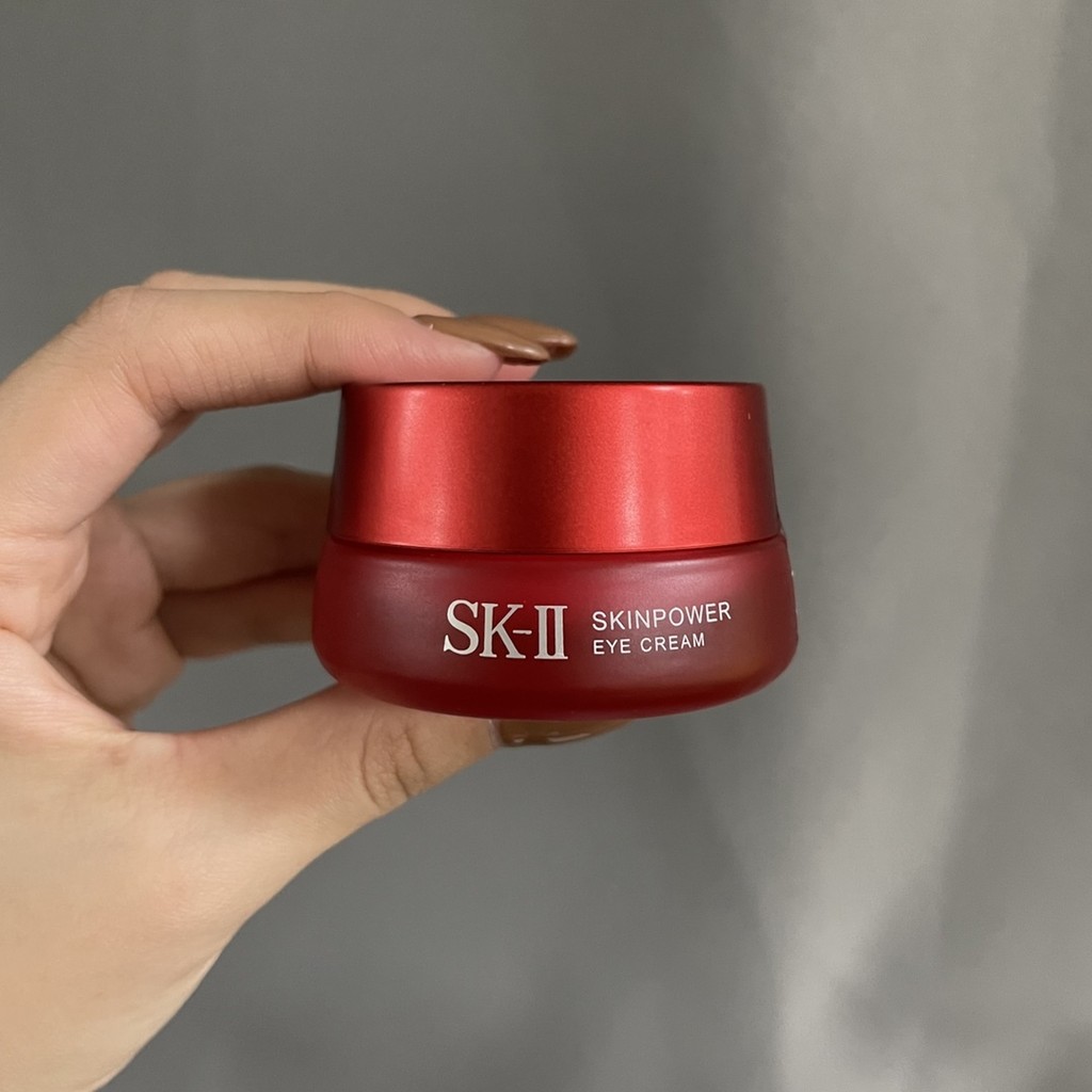 ยิงจริง❤ สไตล์แฟชั่น P/30 Sk2 ครีมบํารุงรอบดวงตา ขวดสีแดงเล็ก 15ml! หากคุณรู้สึกว่าปริศนาทะเลสีฟ้าแพ