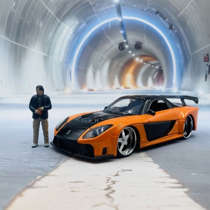 JADA JADA 1: 24 Han Mazda RX7 Rare Limited Edition โมเดลรถโลหะผสมของขวัญวันเกิด