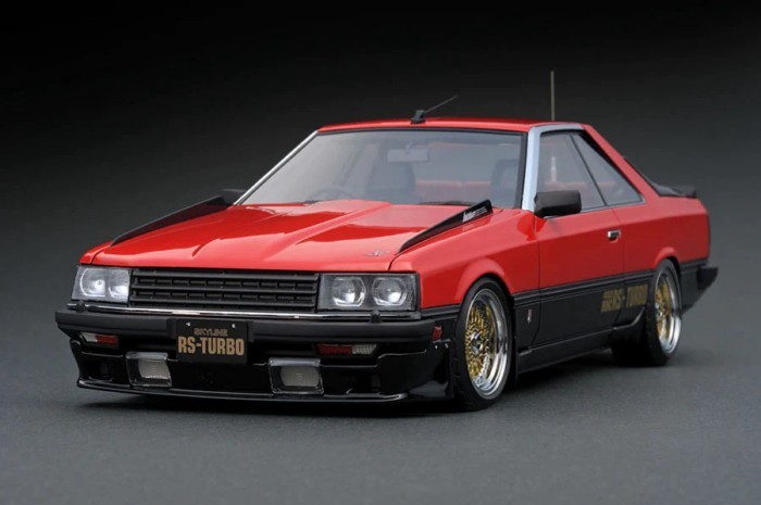 1/18 Nissan Skyline 2000 RS-Turbo (R30) สีแดง/สีดําเรซิ่นรุ่นตกแต่งรถ Out Of Print