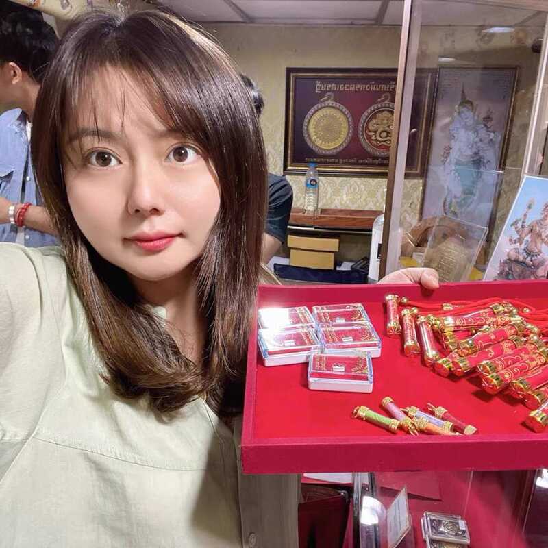 Xiaotings Thailand Amulet Big Tube Tube Tube LP Maha Surasak พวงกุญแจสร้อยคอสามารถจัดส่งเมื่อสวมใส่ 