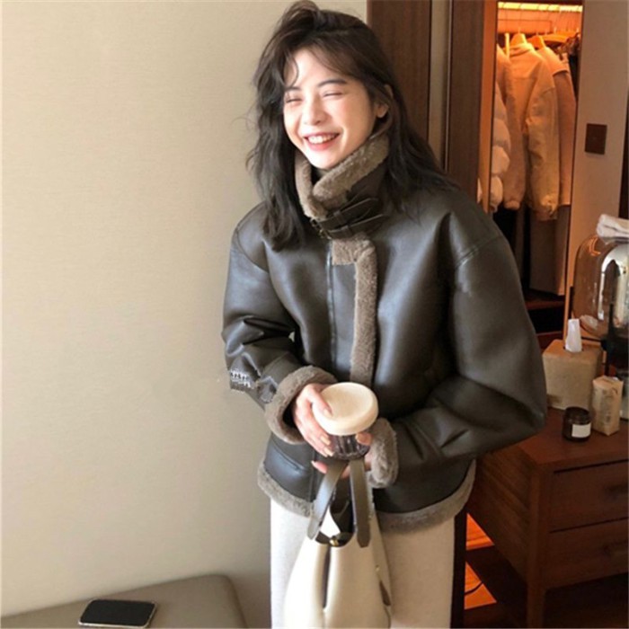 แจ็คเก็ตผู้หญิงสไตล์เกาหลี หนาแต่เบา ออกแบบเพื่อลดน้ำหนัก ผ้าขนสัตว์จำลอง สำหรับฤดูหนาว