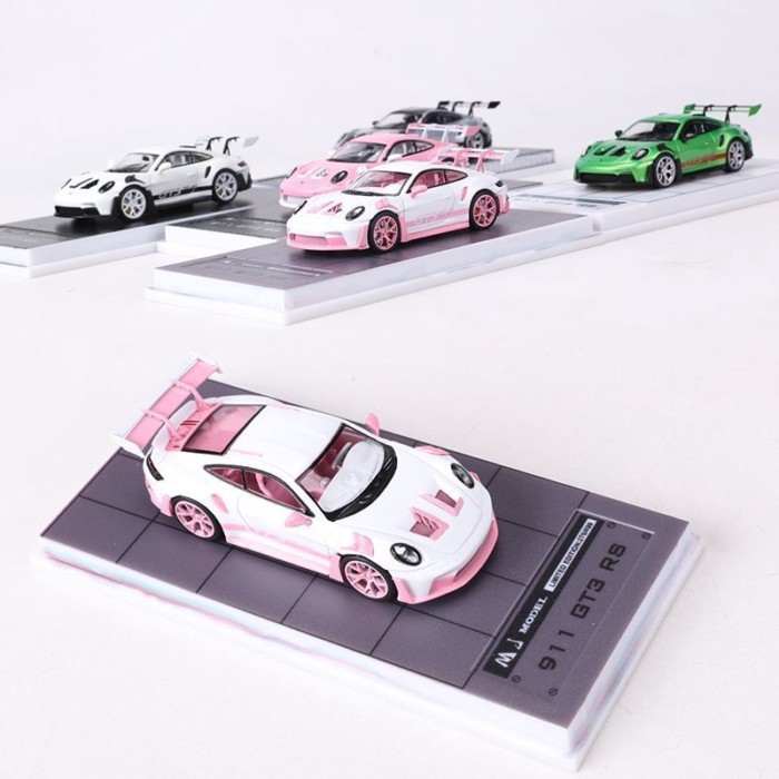 มจ 1: 64 ปอร์เช่ 911 992 GT3 อาร์เอส จําลองรถโลหะผสมรุ่นคอลเลกชัน