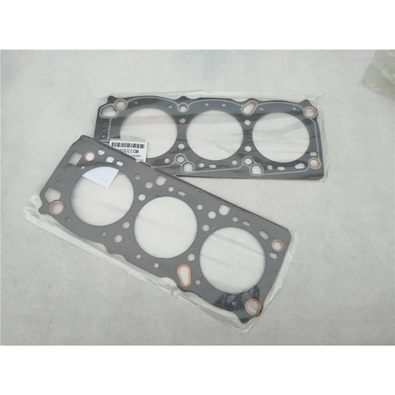 2PCS Cylinder Head Gasket Engine Gasket  For MITSUBISHI Pajero Montero L200 V33W V43W V73W -6G72 3.