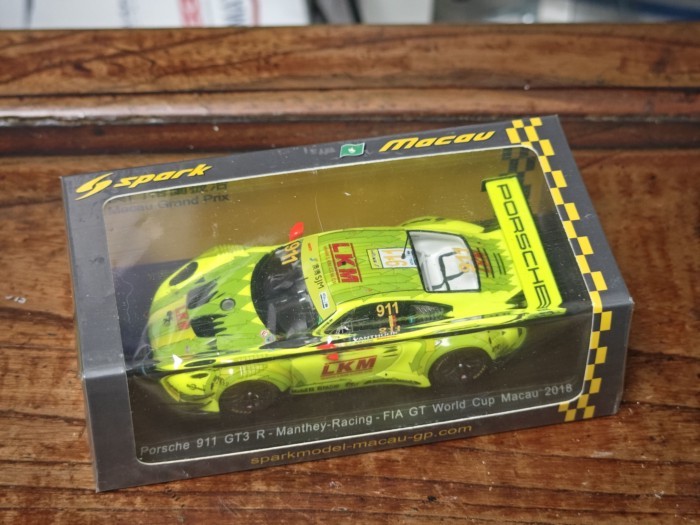 SPARK รุ่น 1/43 2018 Macau GT Porsche Porsche 911 GT3 R 911 #