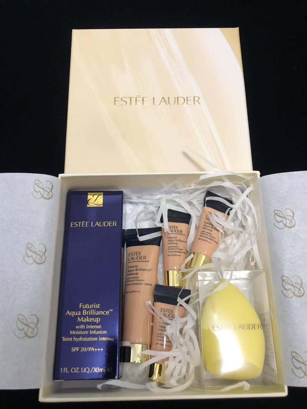 ดูมาใหม่คุณภาพสูงสุดของเคาน์เตอร์รูปภาพโรงงาน110 ➕ จัดส่ง Estee Lauder Qinshui Liquid Foundation 4+1