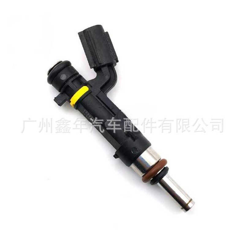 15710M81R10 028015840เหมาะสําหรับหัวฉีดน้ํามันเชื้อเพลิง Suzuki 15710-M81R10