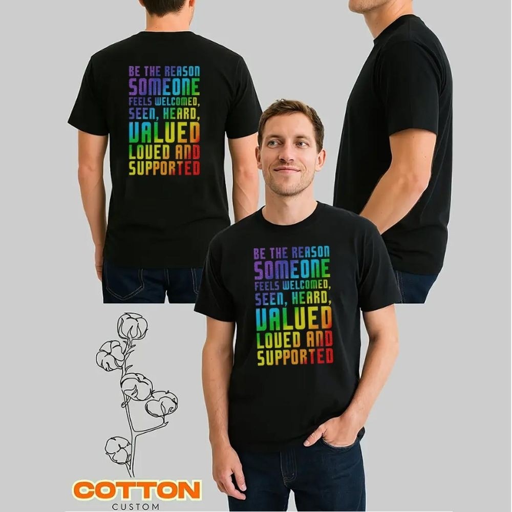 เสื้อยืดสนับสนุน LGBTQ+ สีดำ มีข้อความสร้างแรงบันดาลใจ แบบ_regular_fit_คอเต่าสำหรับผู้ใหญ่