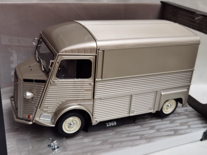SOLIDO 1/18 CITROEN TYPE HY 1969 CITROEN Van Model Alloy
