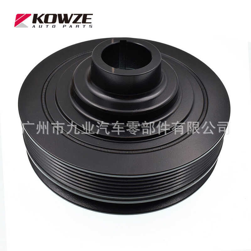 คลังสินค้าพร้อม 1104A013 เหมาะสําหรับ Mitsubishi L200 4D56 KA4T KB4T KH4W รอกเพลาข้อเหวี่ยง