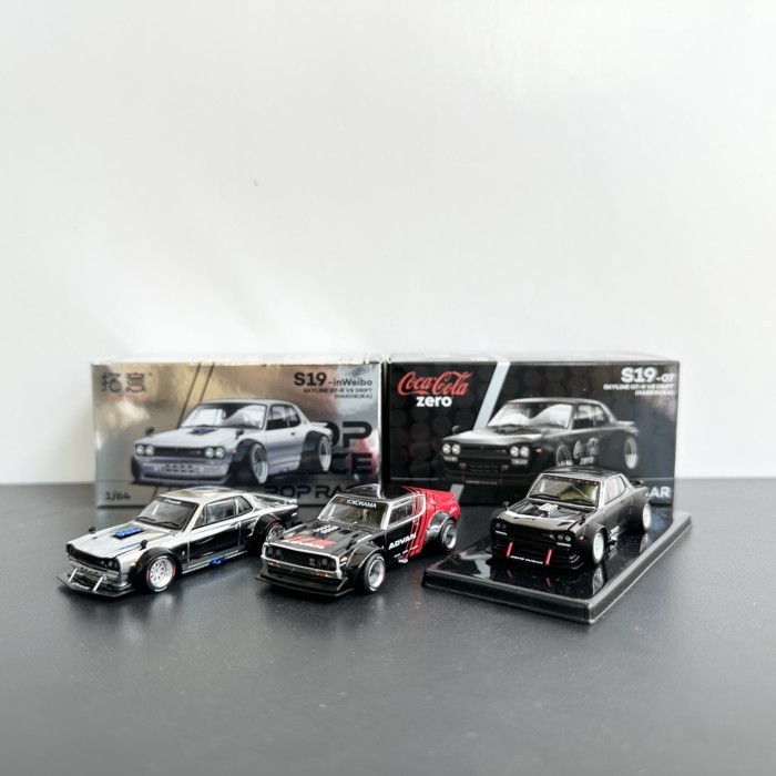 1: 64 Nissan Skyline Skyline GTR Tuoyi POPRACE จําลองรถรุ่นเครื่องประดับ
